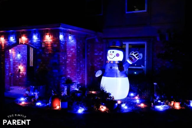 snowman-christmas-lights-enbrighten